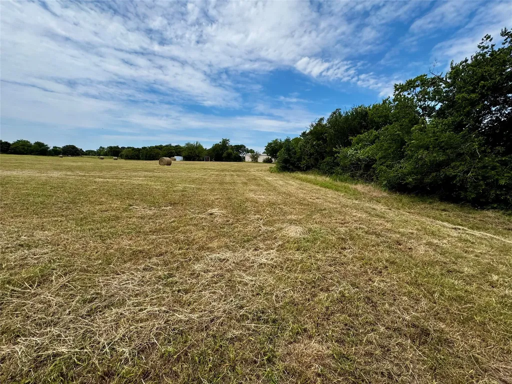 1438 Hurst Road Axtell TX 76624