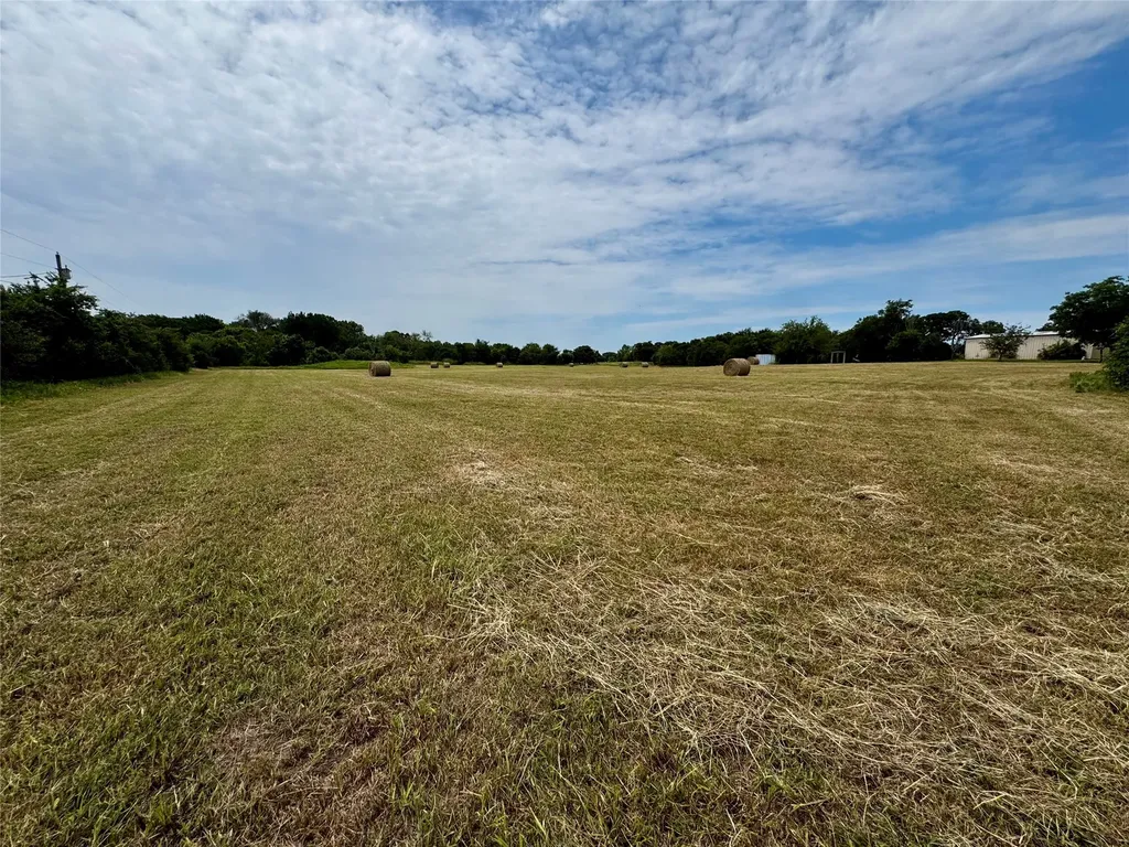 1438 Hurst Road Axtell TX 76624