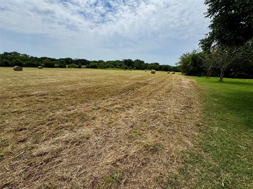 1438 Hurst Road Axtell TX 76624