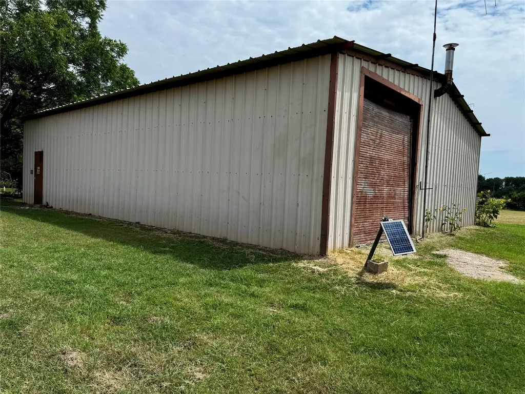 1438 Hurst Road Axtell TX 76624