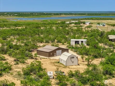 17001 Mustang Creek Road Paint Rock TX 76862
