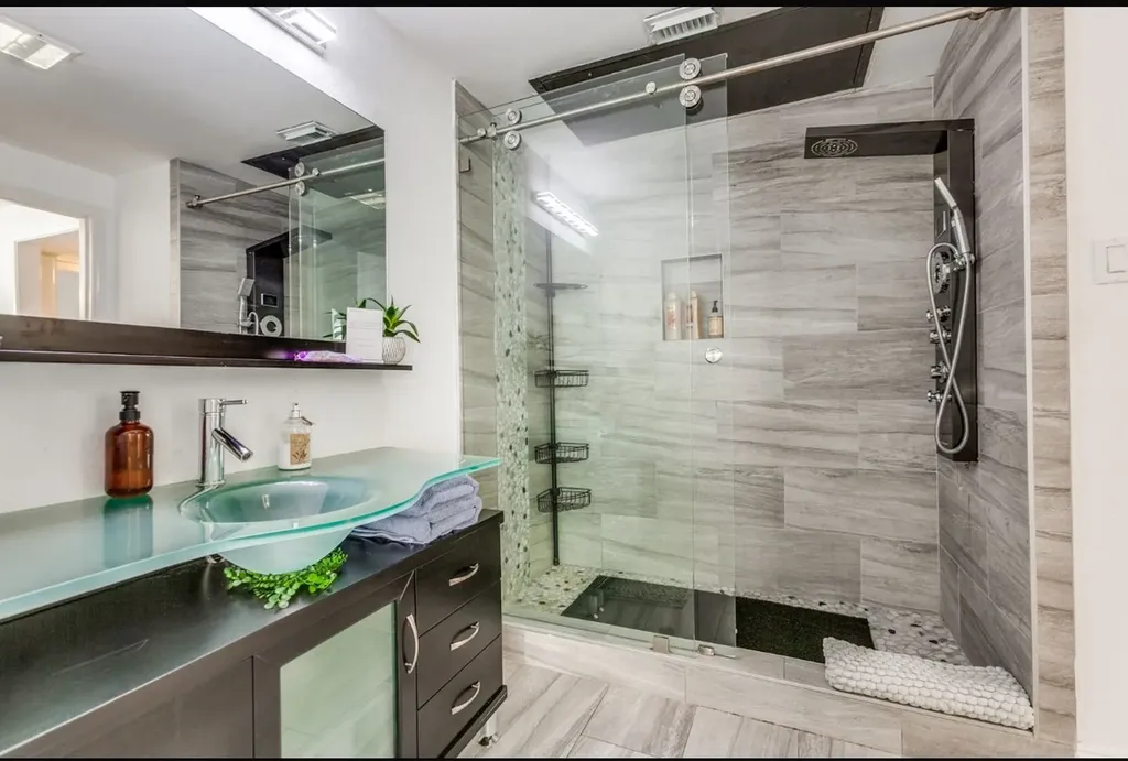 3550 Country Square Drive Carrollton TX 75006