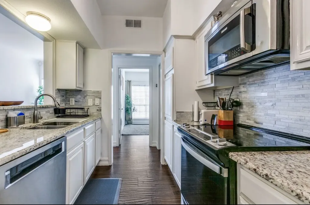 3550 Country Square Drive Carrollton TX 75006