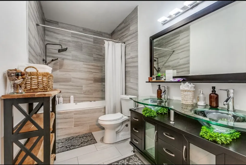 3550 Country Square Drive Carrollton TX 75006