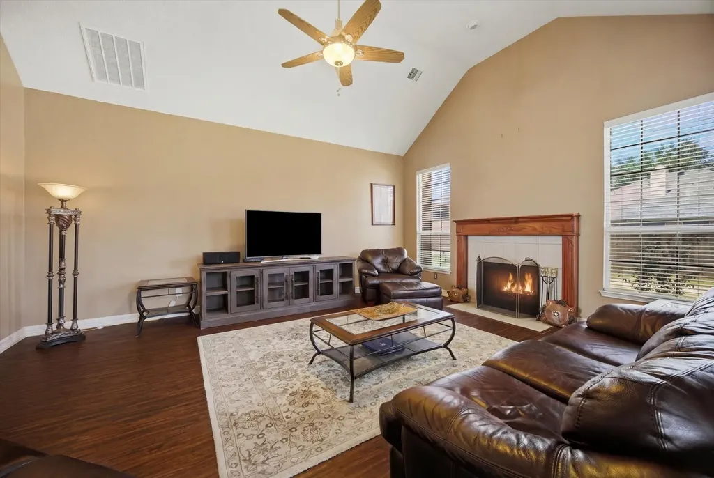 2205 Harborview Boulevard Rowlett TX 75088
