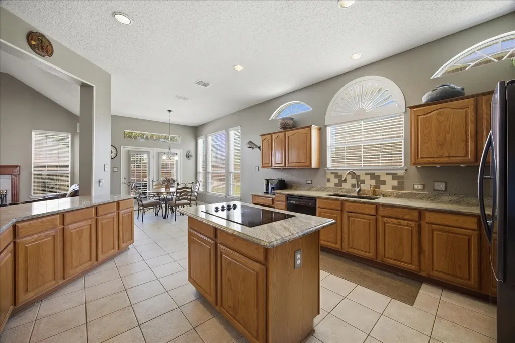 2205 Harborview Boulevard Rowlett TX 75088