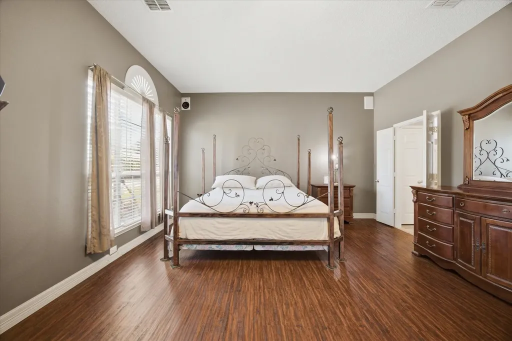 2205 Harborview Boulevard Rowlett TX 75088
