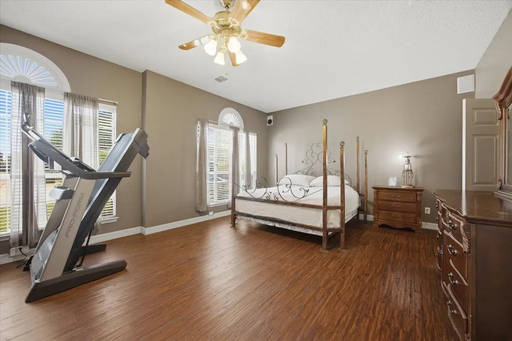 2205 Harborview Boulevard Rowlett TX 75088