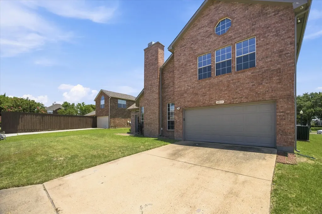 2205 Harborview Boulevard Rowlett TX 75088