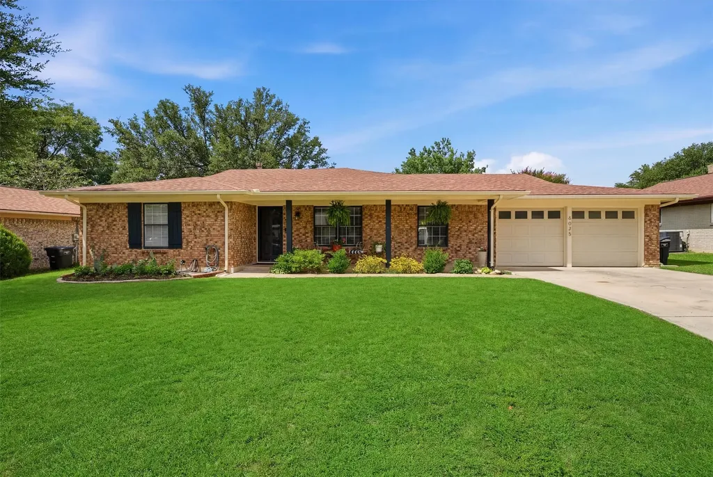4025 Aragon Drive Fort Worth TX 76133