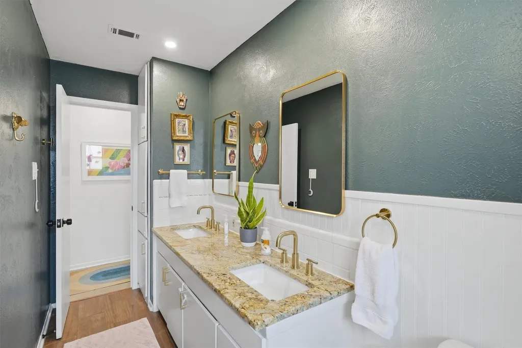 4025 Aragon Drive Fort Worth TX 76133