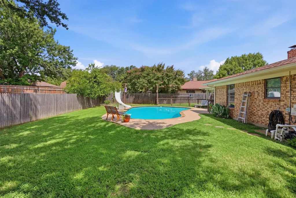 4025 Aragon Drive Fort Worth TX 76133