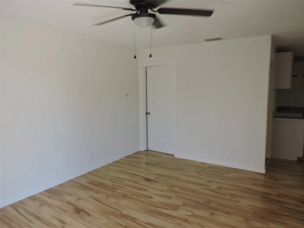 1513 Skyline Drive River Oaks TX 76114