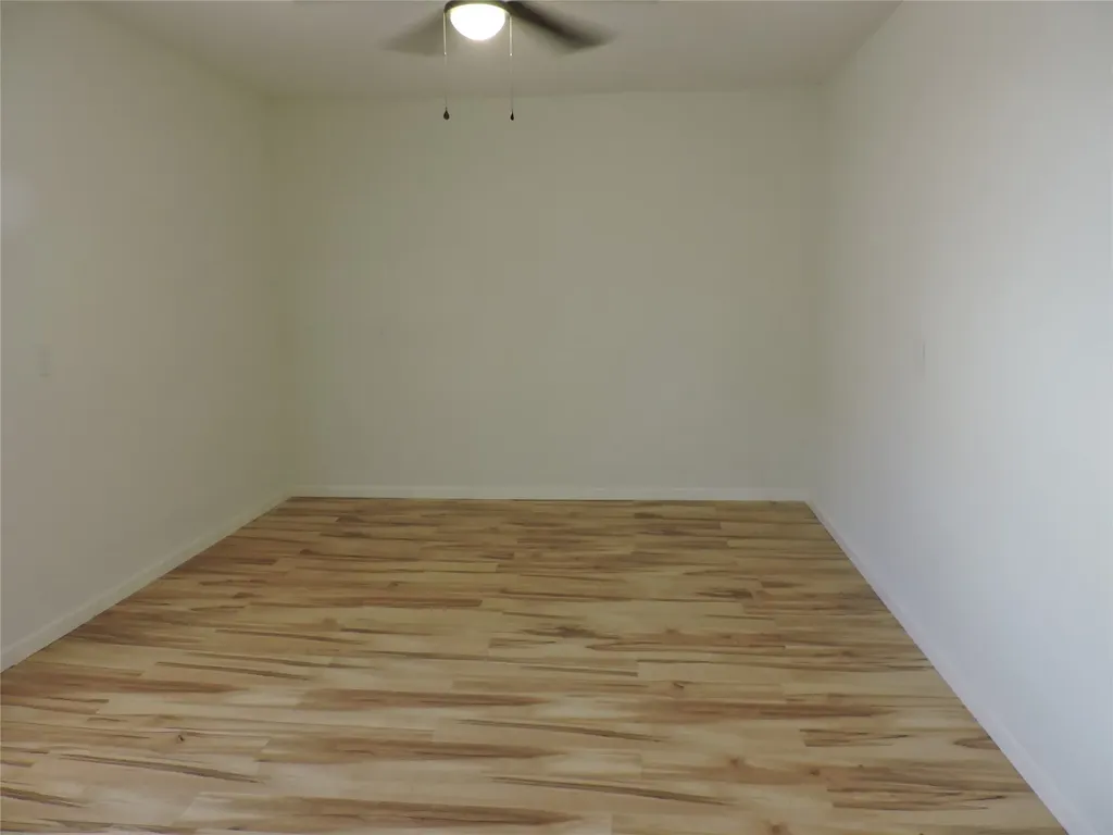 1513 Skyline Drive River Oaks TX 76114