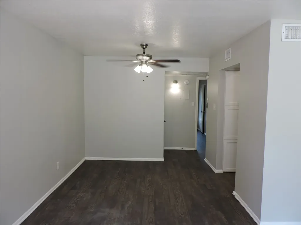 1513 Skyline Drive River Oaks TX 76114