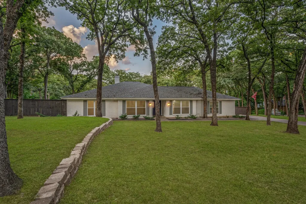 1015 Cimarron Circle Keller TX 76262