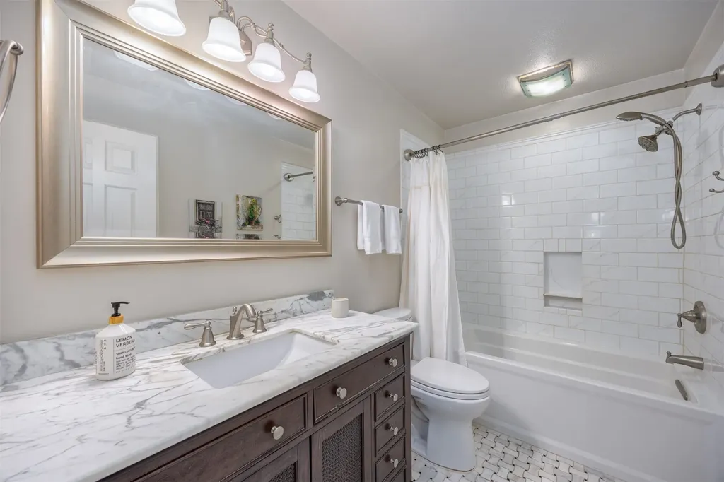 1717 Whitney Drive Richardson TX 75082