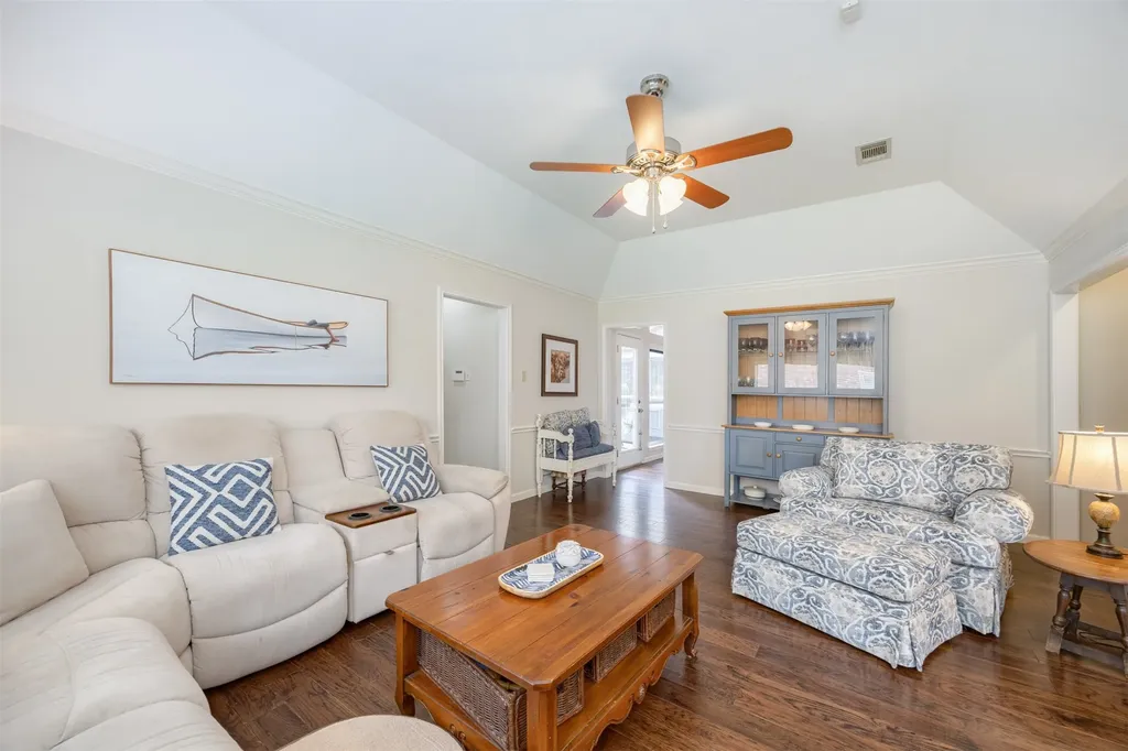 1717 Whitney Drive Richardson TX 75082