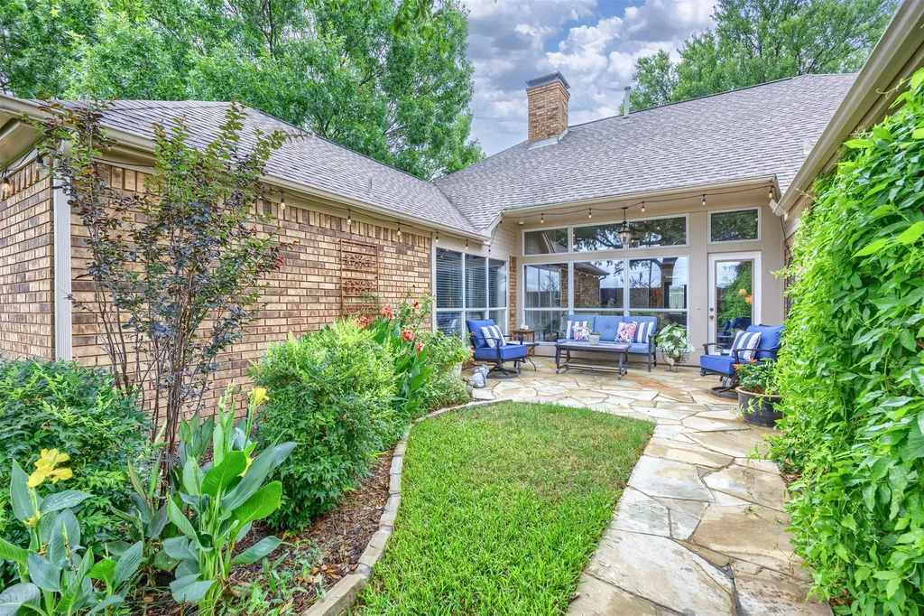 1717 Whitney Drive Richardson TX 75082
