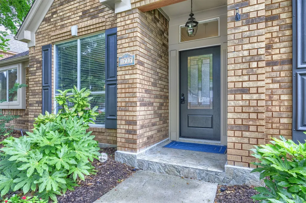 1717 Whitney Drive Richardson TX 75082