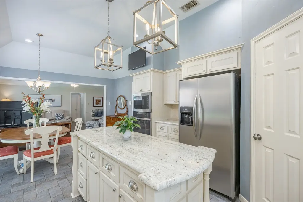 1717 Whitney Drive Richardson TX 75082