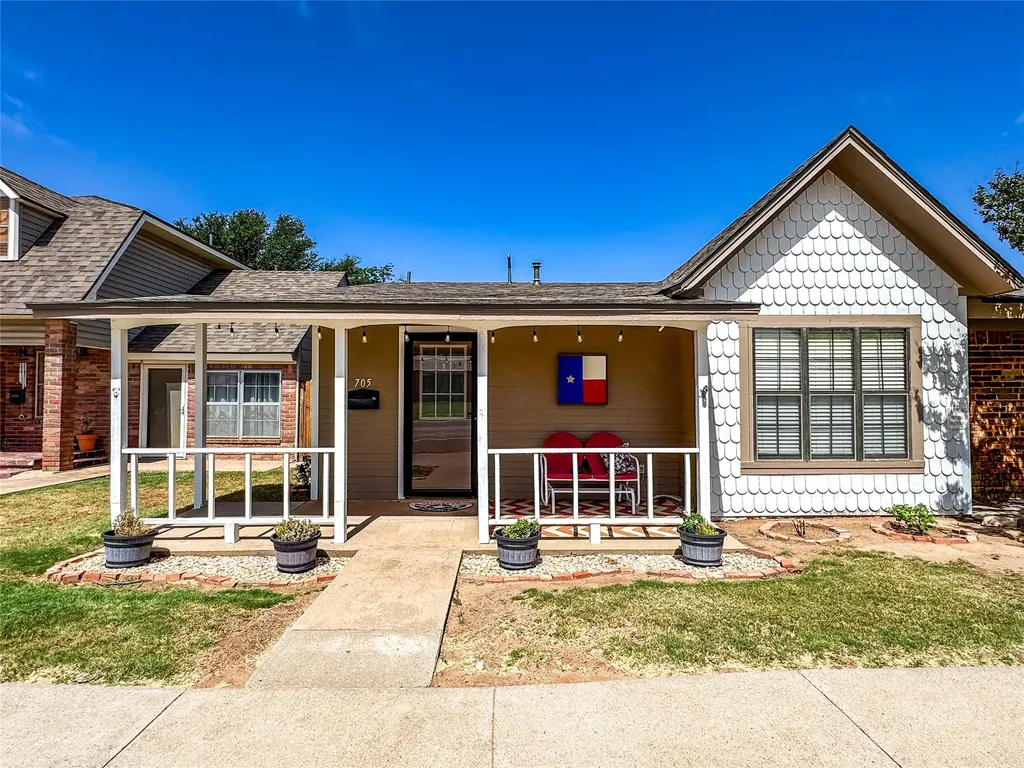 705 N Avenue E Haskell TX 79521