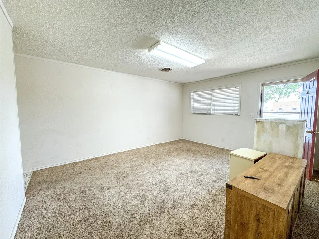 705 N Avenue E Haskell TX 79521