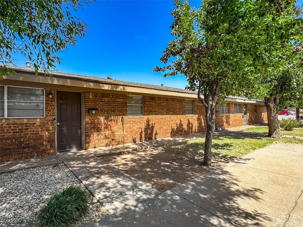 705 N Avenue E Haskell TX 79521