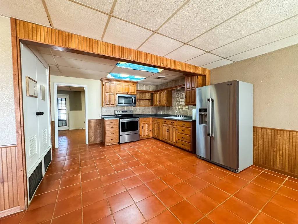 705 N Avenue E Haskell TX 79521