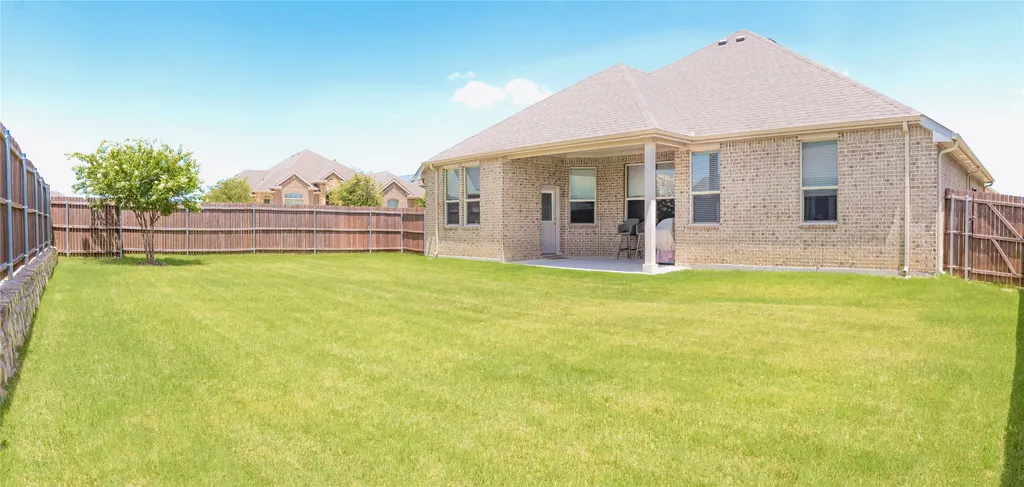 3608 Rolling Meadows Drive Grand Prairie TX 76065