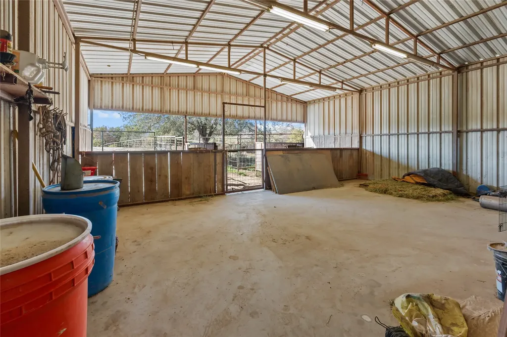 262 N Cheyenne Trail Springtown TX 76082