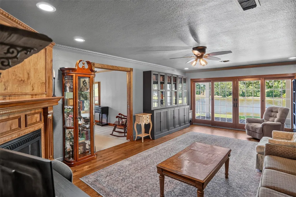 7837 Farm Road 2648 Paris TX 75462