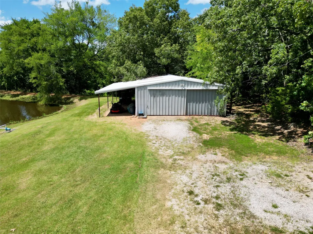 7837 Farm Road 2648 Paris TX 75462