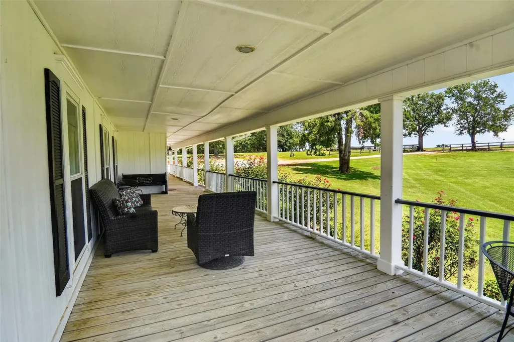 7837 Farm Road 2648 Paris TX 75462