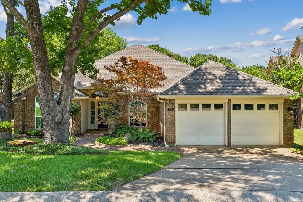 2265 Glen Ridge Drive Highland Village TX 75077
