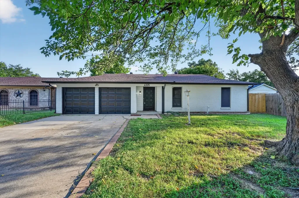 4325 Richard Street Forest Hill TX 76119