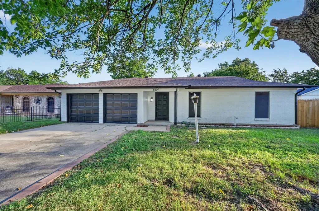 4325 Richard Street Forest Hill TX 76119