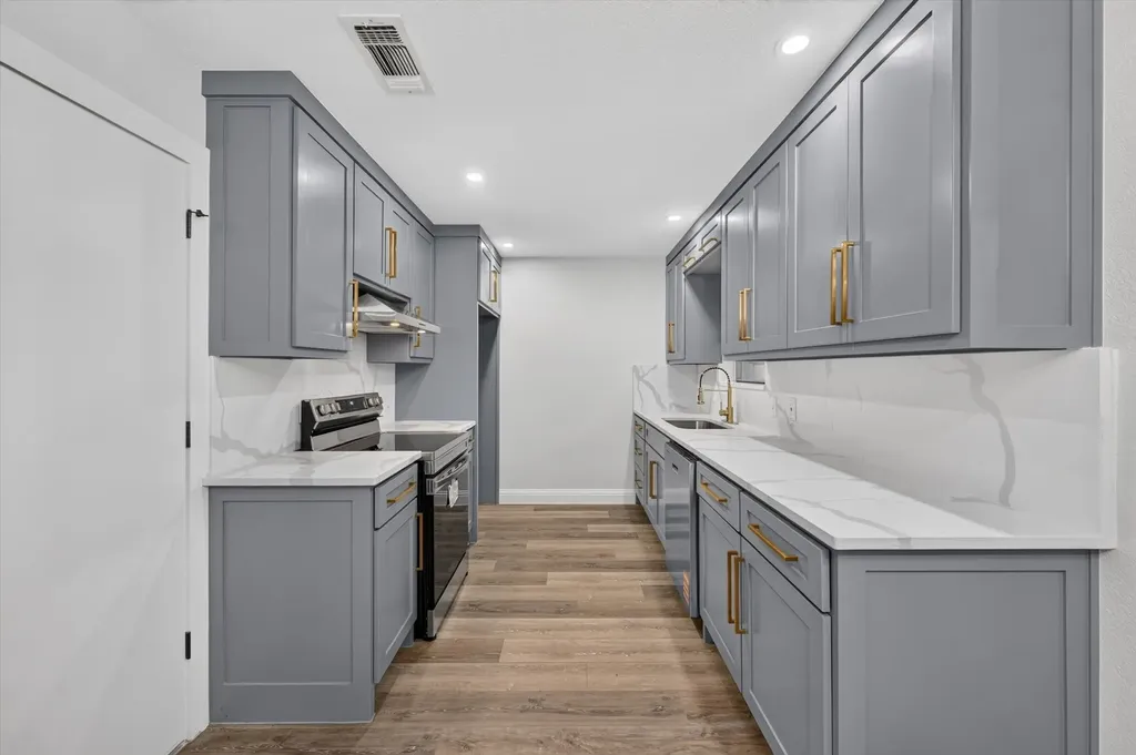4325 Richard Street Forest Hill TX 76119