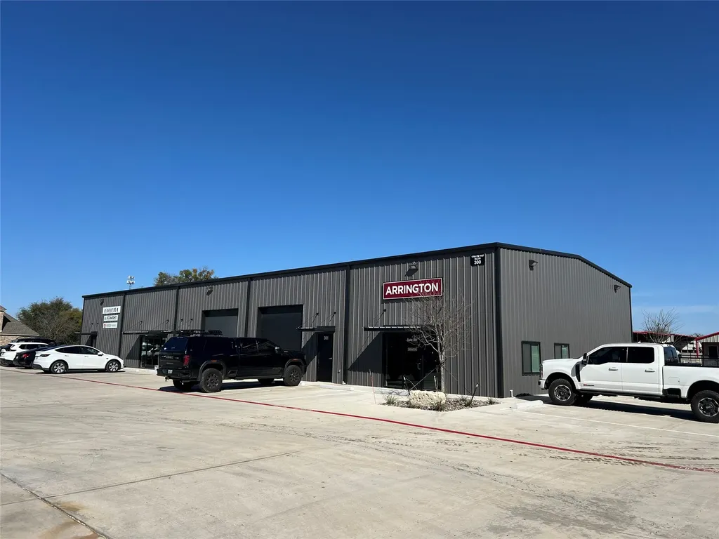 1803 E Fm 1187 Aledo TX 76008