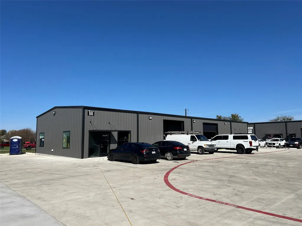 1803 E Fm 1187 Aledo TX 76008