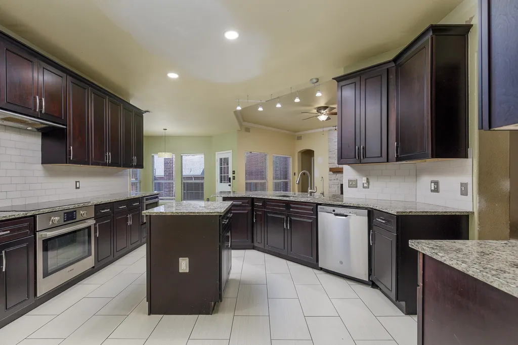 1913 Abilene Way Mckinney TX 75072