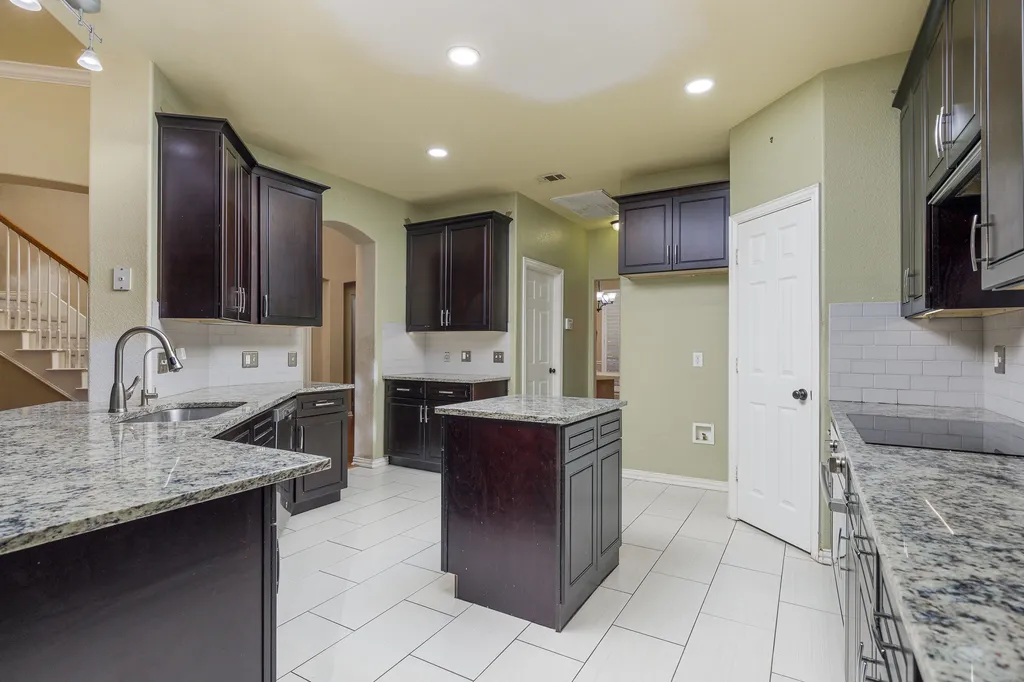 1913 Abilene Way Mckinney TX 75072