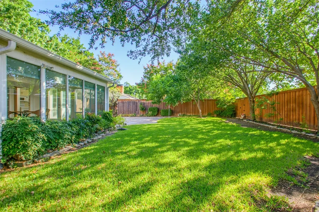 200 N Weatherred Drive Richardson TX 75080