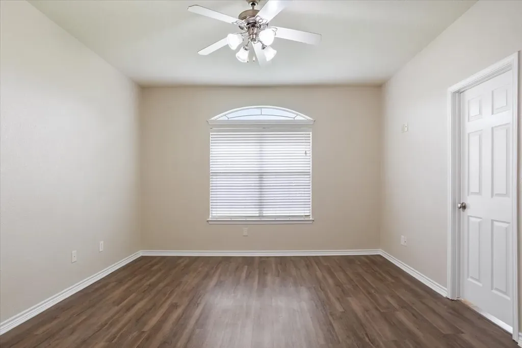 6537 Mundo Drive Waco TX 76712