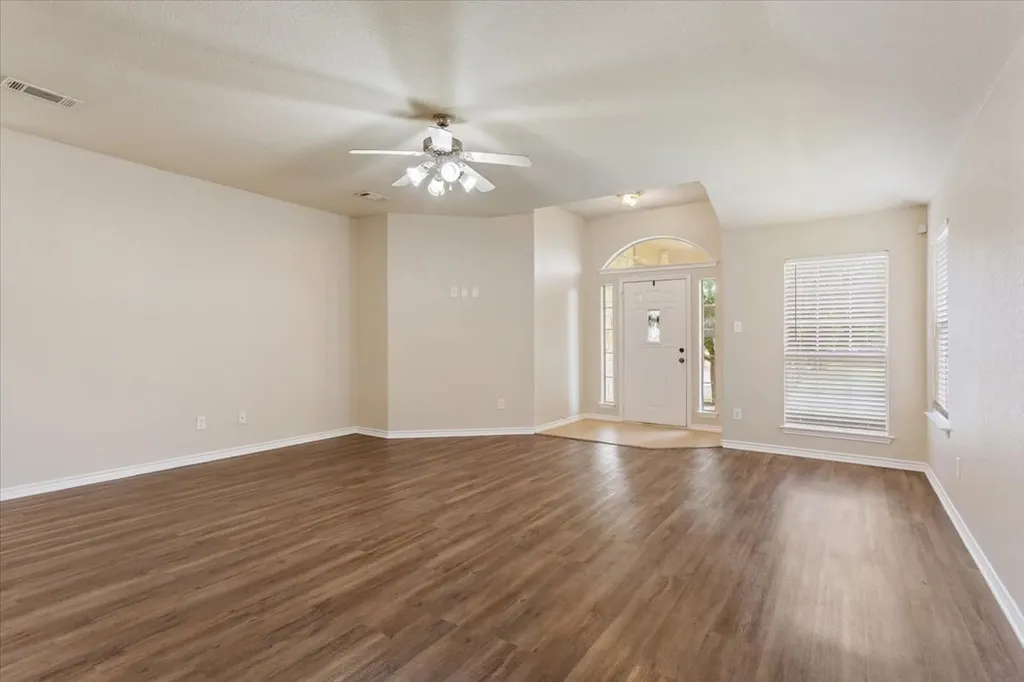 6537 Mundo Drive Waco TX 76712