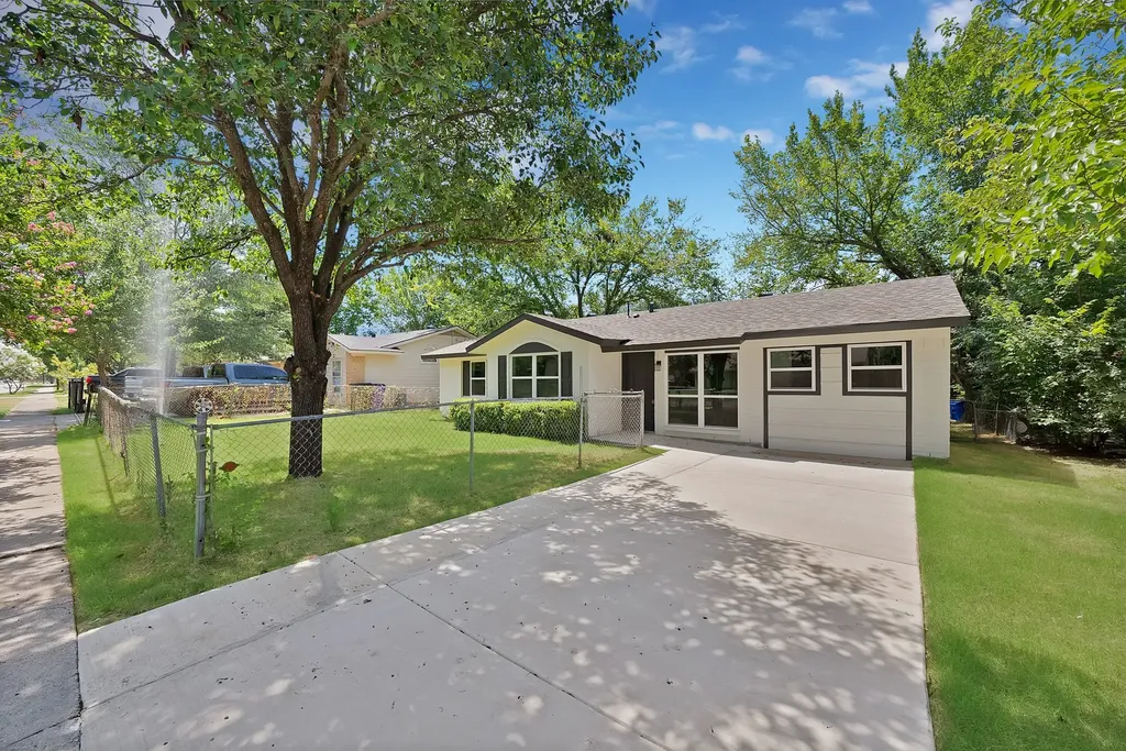 12624 Spring Branch Drive Balch Springs TX 75180