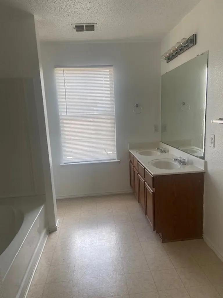 14860 Bell Manor Court Balch Springs TX 75180