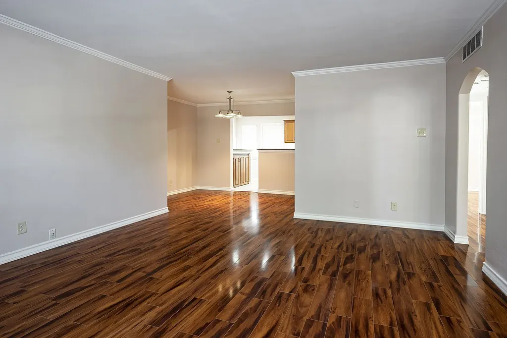 10757 Villager Road Dallas TX 75230