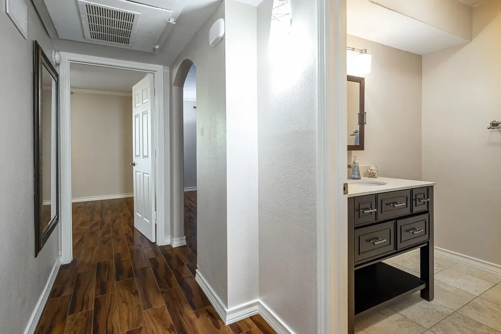 10757 Villager Road Dallas TX 75230