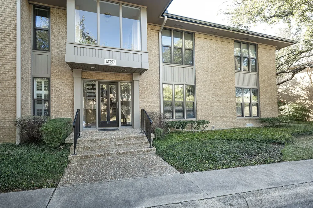 10757 Villager Road Dallas TX 75230